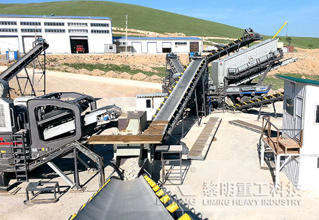 兩(liang) 台車組合，粗碎移動站加中細碎移動站