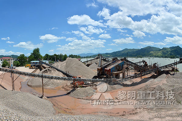 湖南慈利河卵石製砂現場