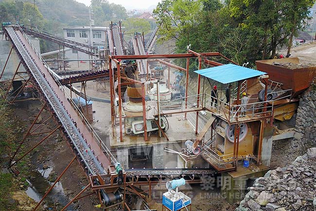 福建福鼎河卵石製砂現場