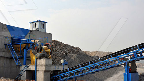 69型破碎機生產(chan) 線現場作業(ye) 中